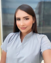 Cargar imagen en el visor de la galería, Scrub Mao Stretch de Mujer
