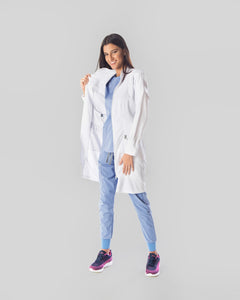 batas medicas para mujer modelo elite corte fit color blanco, bata medica elite mujer abierta