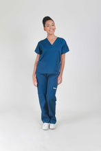 Load image into Gallery viewer, Uniforme Médico de Mujer - Classic - World Medic&#39;s
