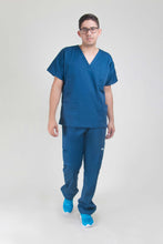 Load image into Gallery viewer, uniforme medico de hombre color azul cayo

