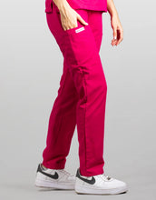 Load image into Gallery viewer, pantalon uniforme medico para mujer modelo barb color fucsia
