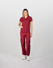 Load image into Gallery viewer, uniformes de enfermeria mujer color vino edicion barbie
